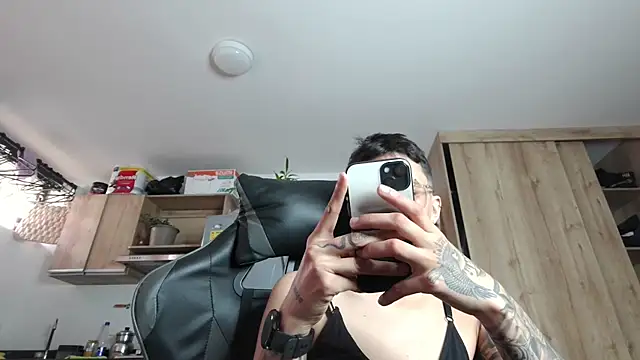 Cutie Shy  online show from June 25, 1:35 pm