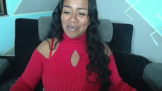Snapshot of saggil23 chatting on September 16, 5:04 am saggil23 online show from September 16, 5:04 am