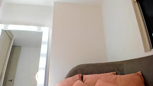 GabyFerrerr online show from June 19, 12:15 am