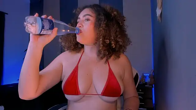 Kateryn  online show from July 1, 11:37 pm