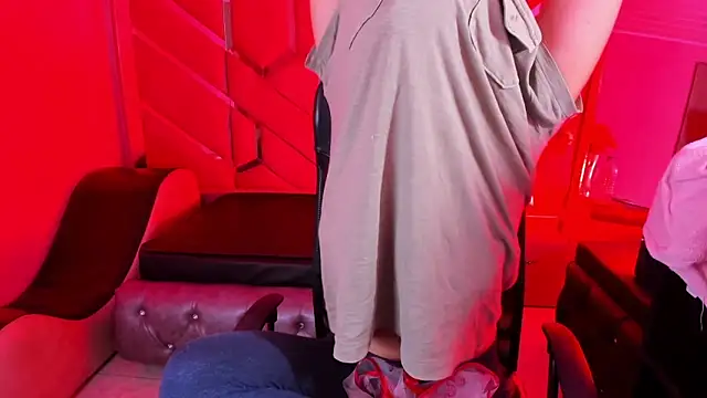 Olivia Fox69 online show from February 2, 5:06 am