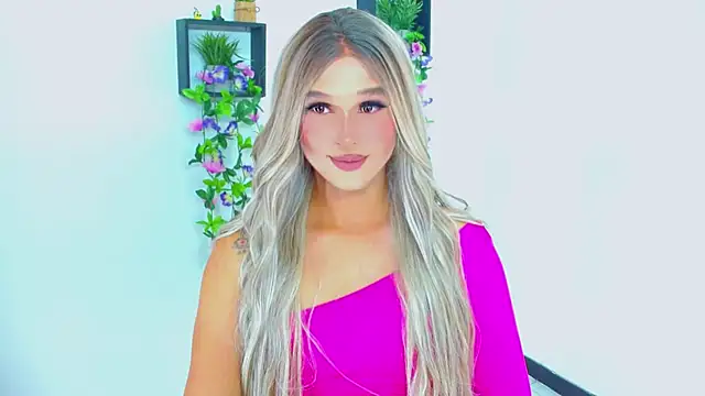 TaylorMon online show from June 21, 2:26 am