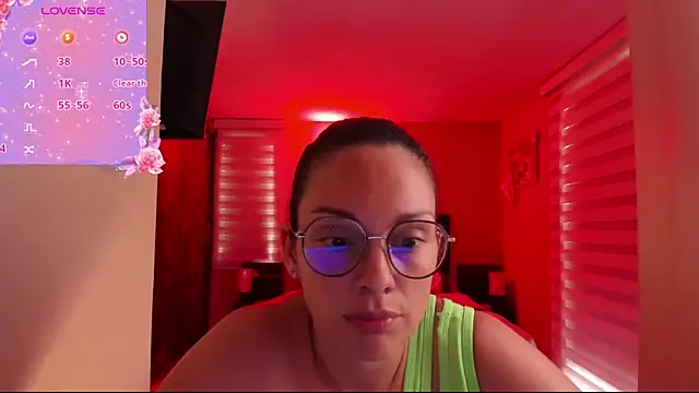 anabel 025 online show from June 14, 9:15 pm