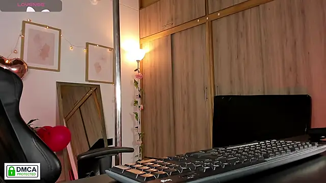 aleja montiel   online show from February 17, 12:59 pm