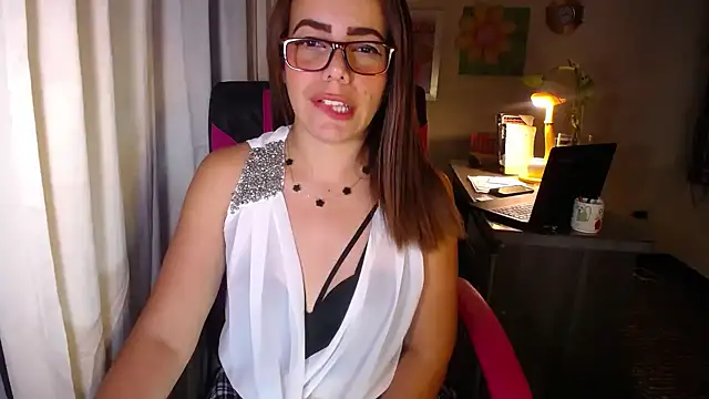 danielle rose 1 online show from July 29, 5:13 pm