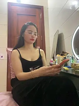 LiLi-Kirix99 online show from May 26, 12:59 pm