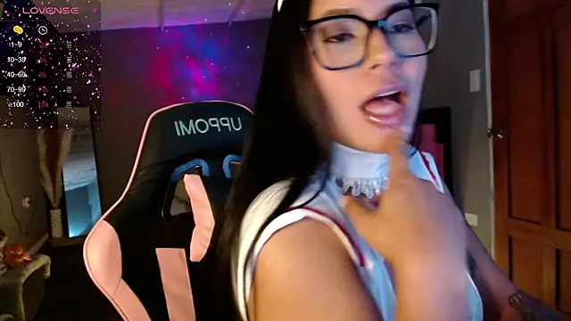 alexa kei online show from October 12, 8:44 pm