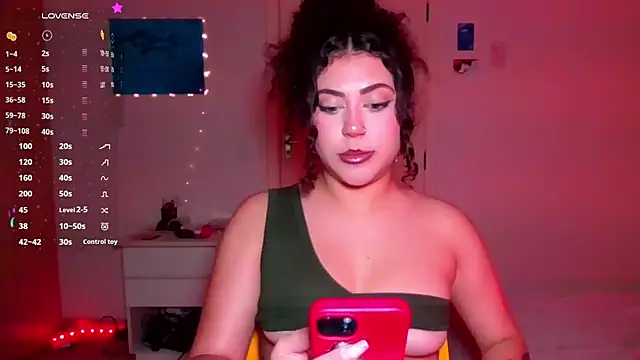 Snapshot of ann4montez_ chatting on September 9, 5:51 am ann4montez online show from September 9, 5:51 am