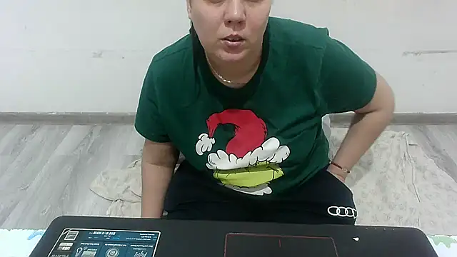 VixenBya online show from February 4, 3:15 pm