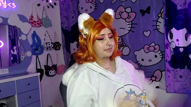 Snapshot of lussyevans24 chatting on September 30, 5:57 am lussyevans24 online show from September 30, 5:57 am