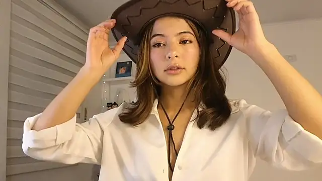 lissi S online show from October 19, 2:46 am