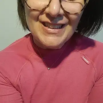 Viola8p online show from October 31, 4:11 pm