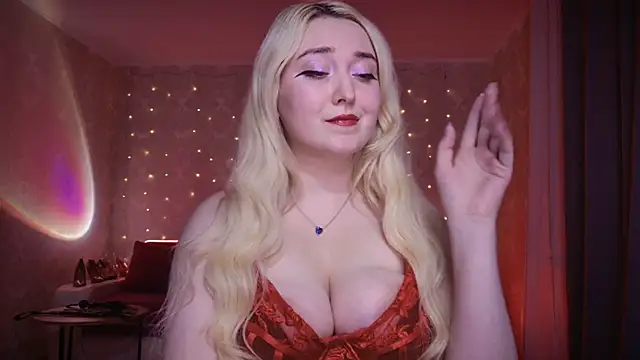 Snapshot of AllisonBlack_ chatting on September 27, 8:16 pm AllisonBlack  online show from September 27, 8:16 pm