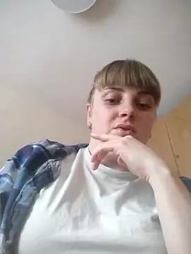 CoddessCrystal online show from March 7, 6:42 am