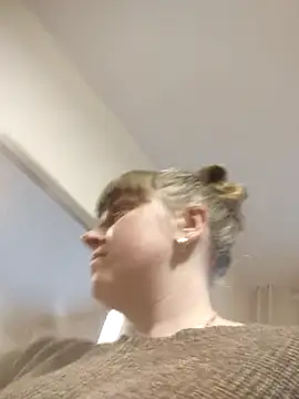 CoddessCrystal online show from February 20, 6:26 am