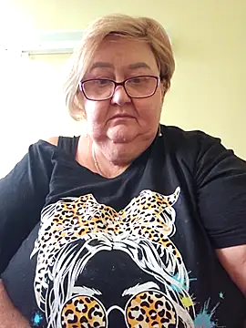 Awn290668 online show from October 9, 2:43 pm