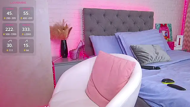 Born to Blow online show from October 4, 1:55 am