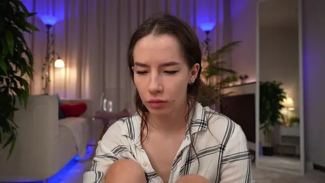 Amely Young online show from June 20, 2:37 am