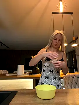 Jessy Jo online show from November 26, 4:46 am