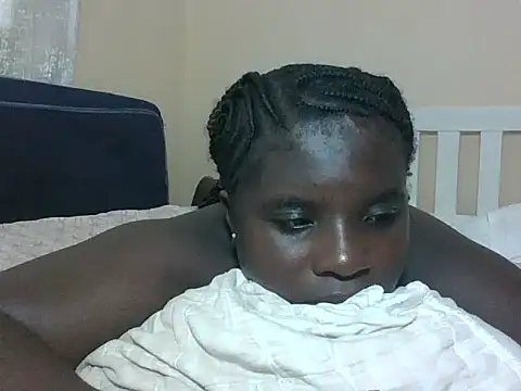 hotebbbyy online show from July 6, 11:04 am