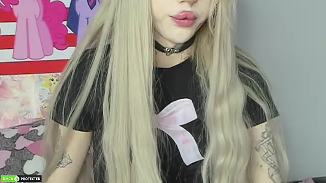 Joy Barker online show from March 8, 1:15 pm