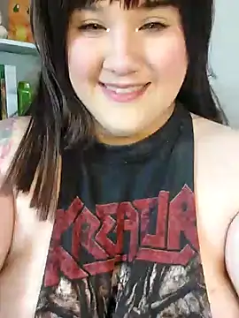 ItsNaiixa online show from January 10, 12:15 am