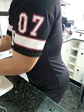 lamorbosa37 online show from February 21, 3:02 pm