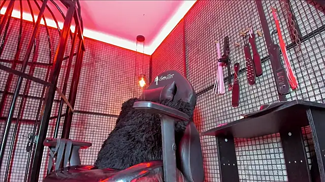 NAILAHARD online show from February 16, 3:01 pm