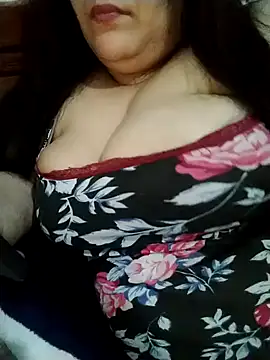 DALO3A85 online show from May 1, 10:46 pm