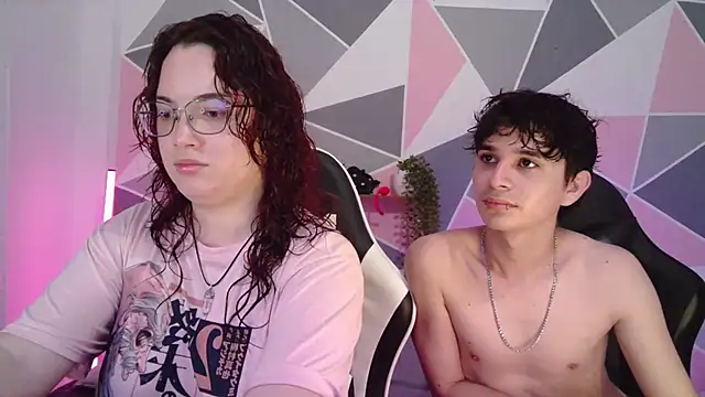 AndrewAnndCherry online show from June 5, 12:37 am