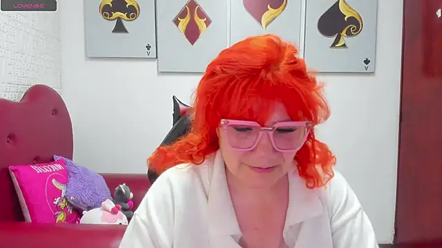 Salomeediaz  online show from May 2, 9:18 pm