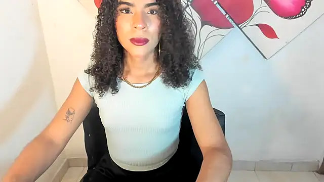 naomiwildburn online show from July 1, 1:27 am