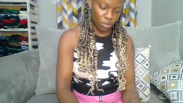 Petite 254 online show from October 31, 12:42 pm