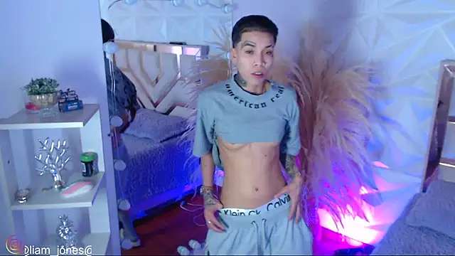 Jonesliam23 online show from February 21, 7:36 pm