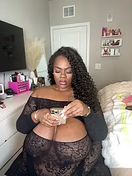 Mari Melons online show from October 5, 5:40 pm