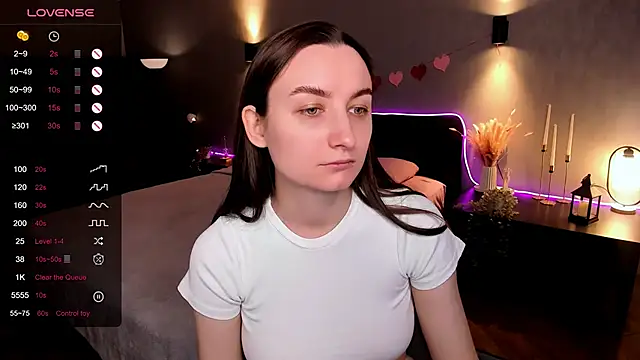 annacooleman online show from April 29, 2:04 am
