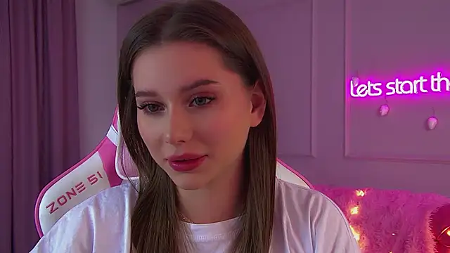 DianaVert online show from December 3, 6:16 am