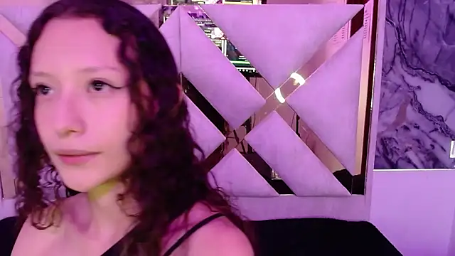 abbycutecs online show from December 3, 2:41 pm