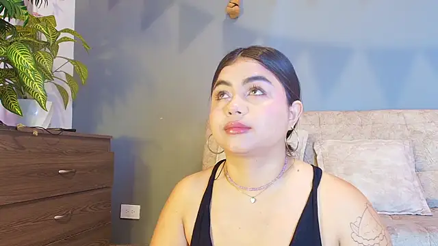 jade brunnette online show from July 3, 8:26 pm
