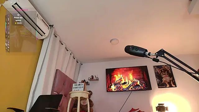 salome cortes26 online show from September 9, 1:33 pm