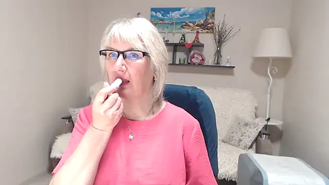 FleurMays online show from April 29, 1:47 pm