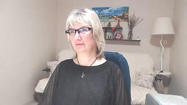 FleurMays online show from June 13, 5:16 am