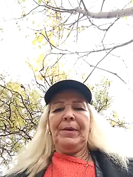 CassandraSandra44 online show from October 17, 9:45 am