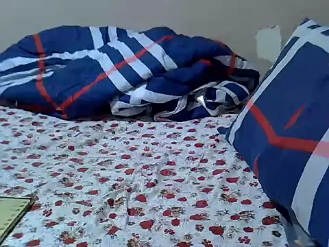 Snapshot of Just_Karu chatting on October 11, 5:48 pm Just Karu online show from October 11, 5:48 pm