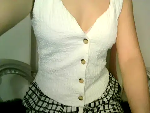 PARI MAI online show from November 8, 11:59 am