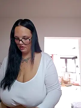 Jujuicy 97 online show from July 15, 10:09 am