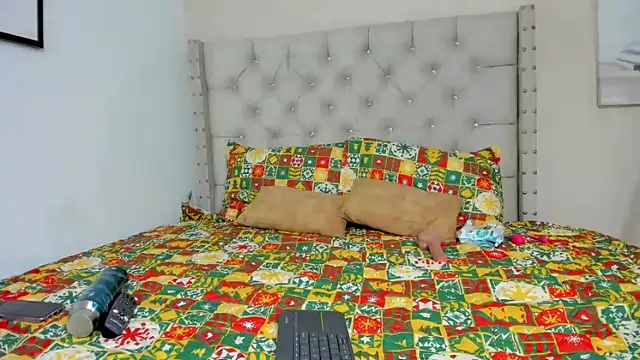 vanesasexyhot21 online show from November 22, 2:47 am