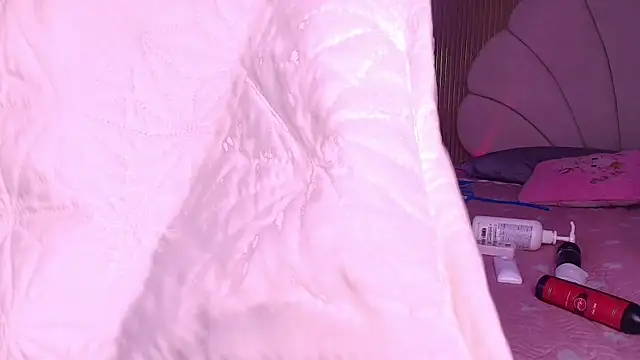 aisha sh online show from May 11, 2:45 pm