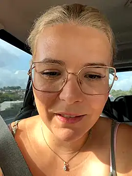 EmyLana online show from September 9, 2:39 pm