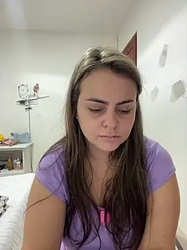 Im Amelia online show from June 15, 1:55 pm